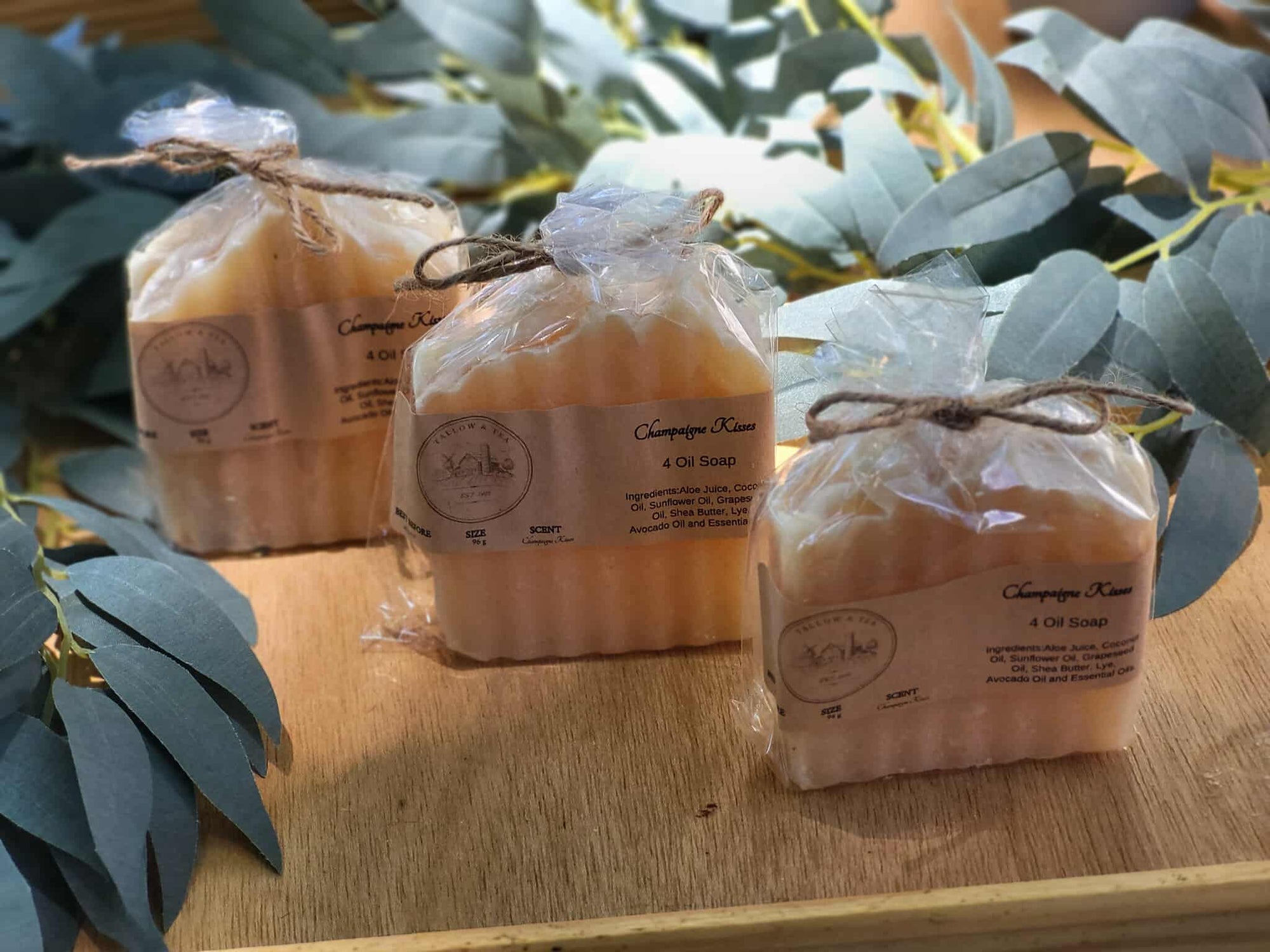 Champaigne Kisses: 4 Oil Soap
