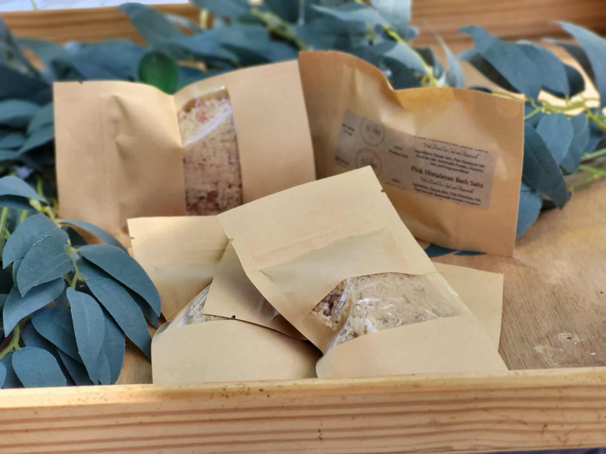 Pink Himalayan Bath Salts With Buttermilk (Scent: Cranberry)